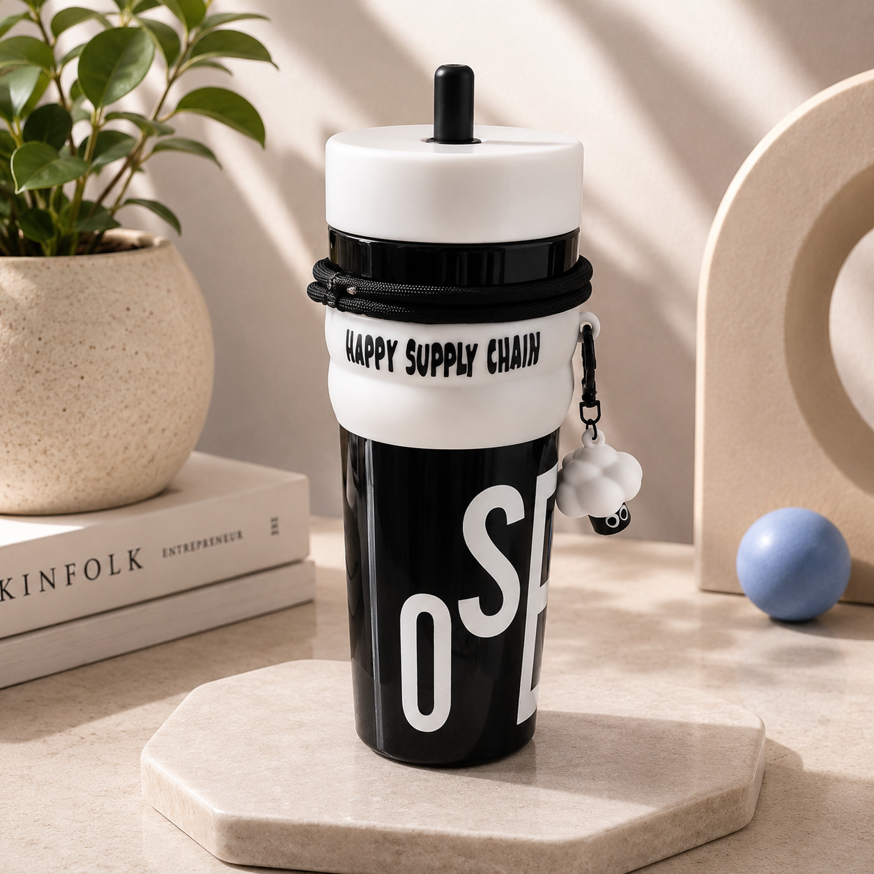 HappySip 600 – Straw Tumbler with Charm