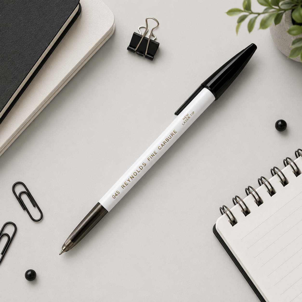 Reynolds 045 Fine Crabure | Ball Pen | Pack of 10